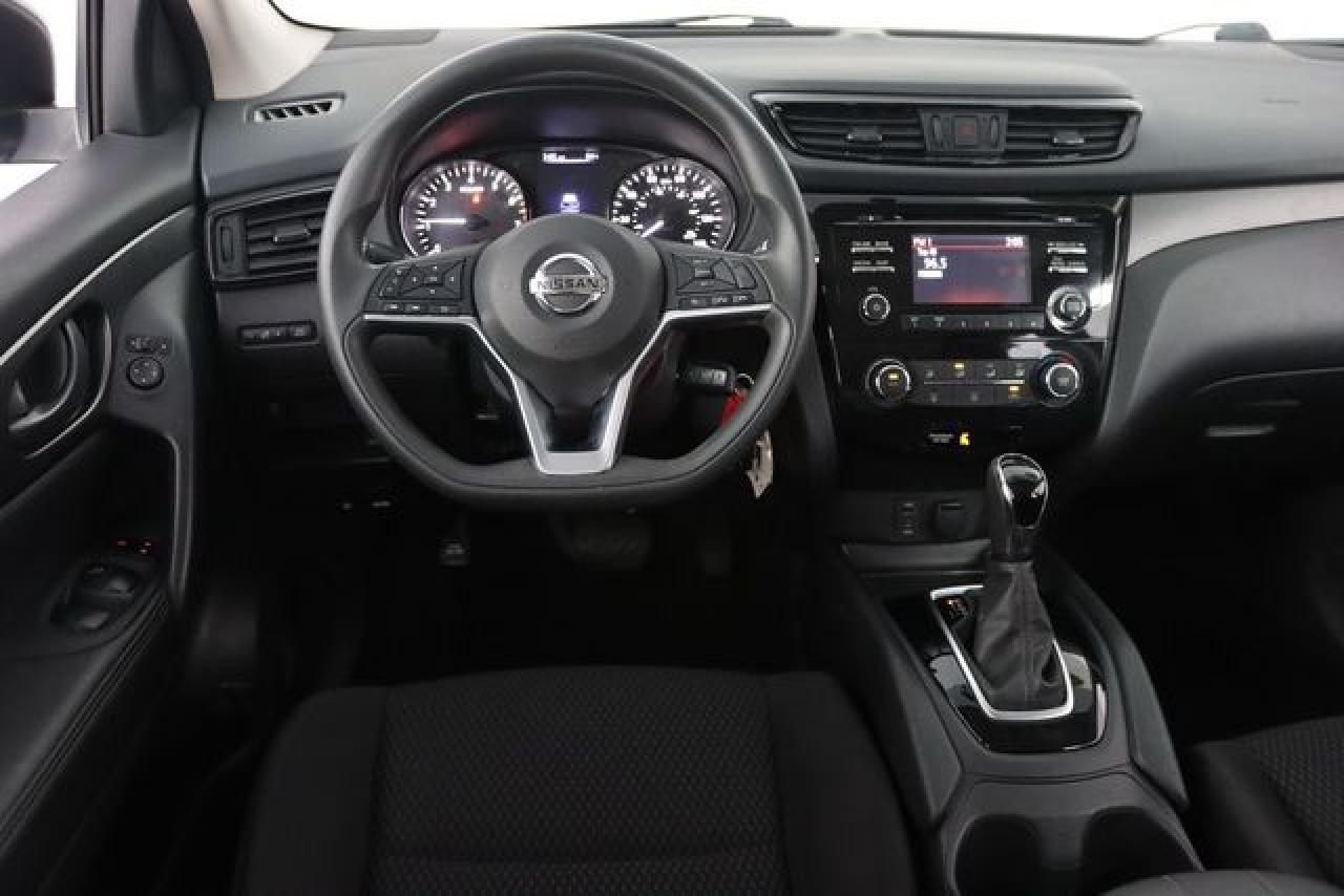 NISSAN ROGUE SPORT 2018 — 21
