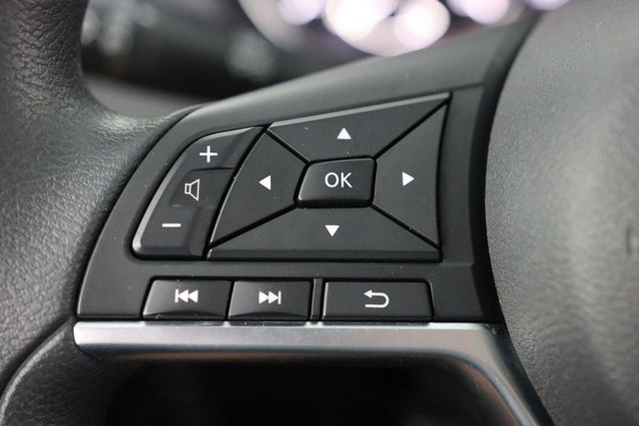 NISSAN ROGUE SPORT 2018 — 23