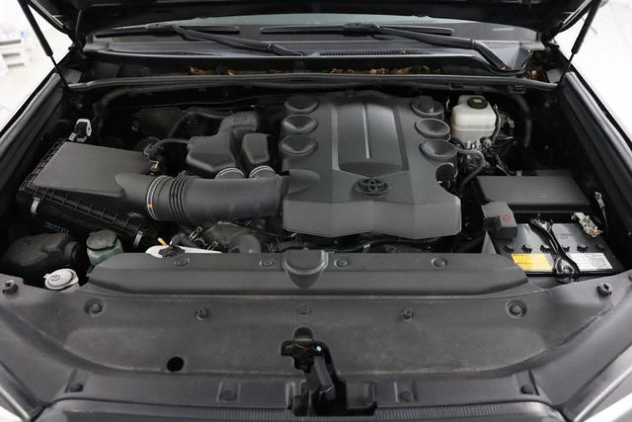 TOYOTA 4RUNNER 2018 — 22