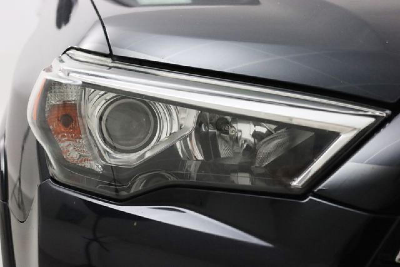 TOYOTA 4RUNNER 2018 — 11