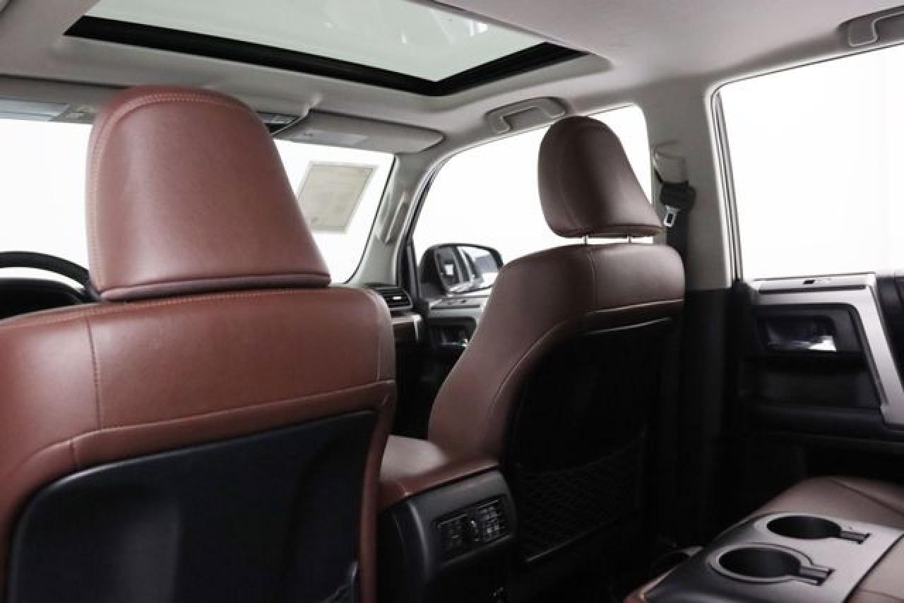 TOYOTA 4RUNNER 2018 — 40