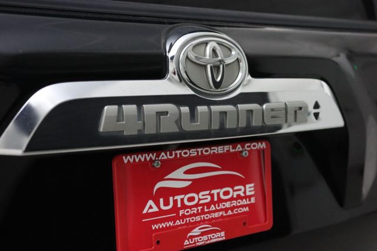 TOYOTA 4RUNNER 2018 — 16