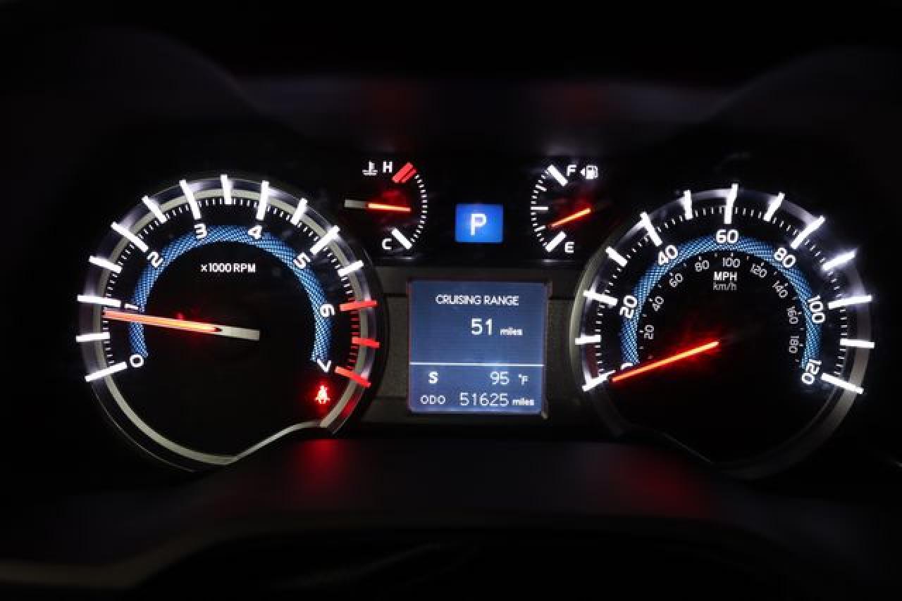 TOYOTA 4RUNNER 2018 — 33