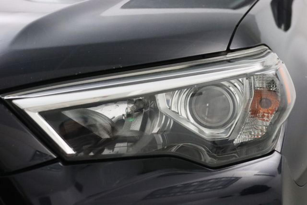 TOYOTA 4RUNNER 2018 — 12