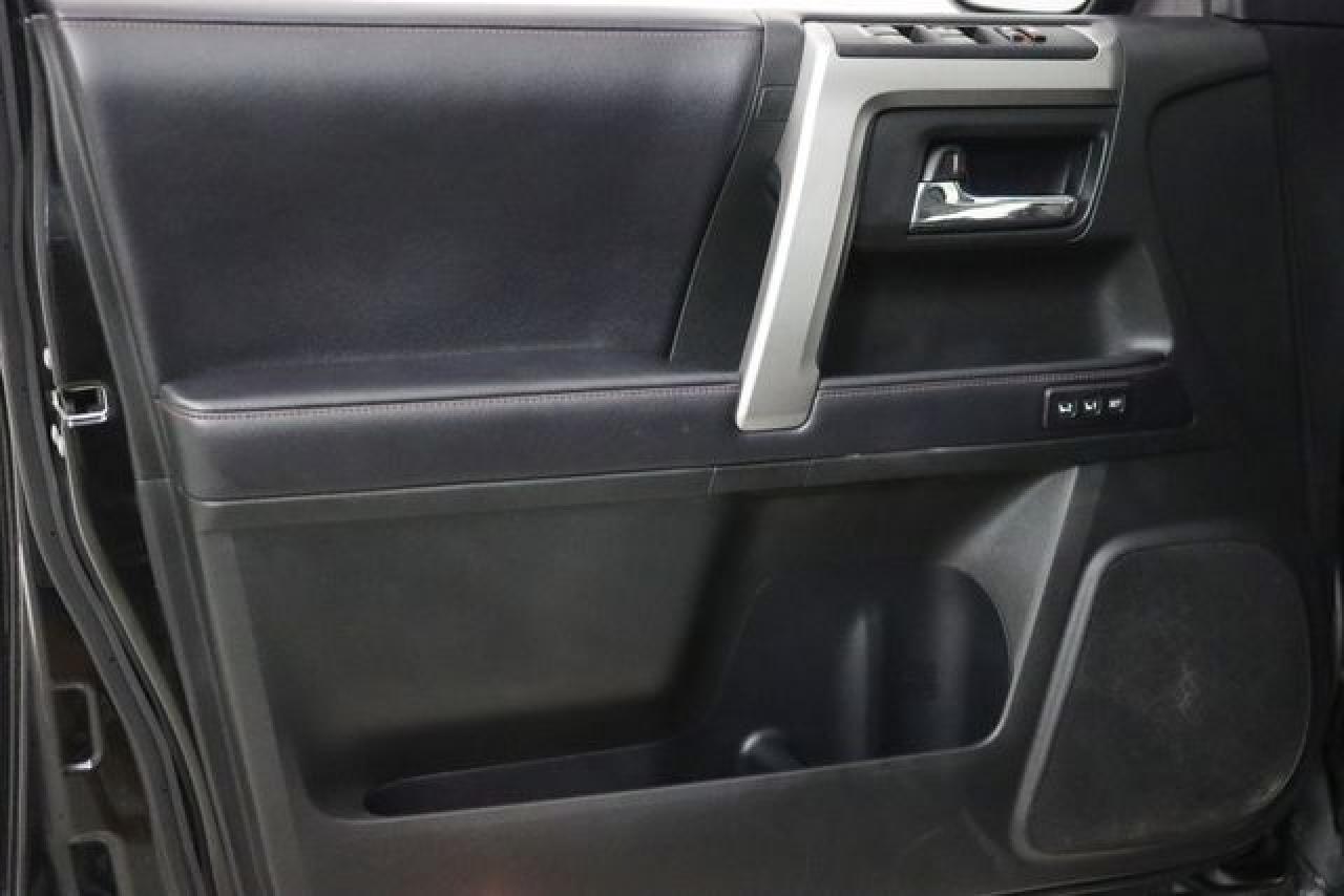 TOYOTA 4RUNNER 2018 — 23