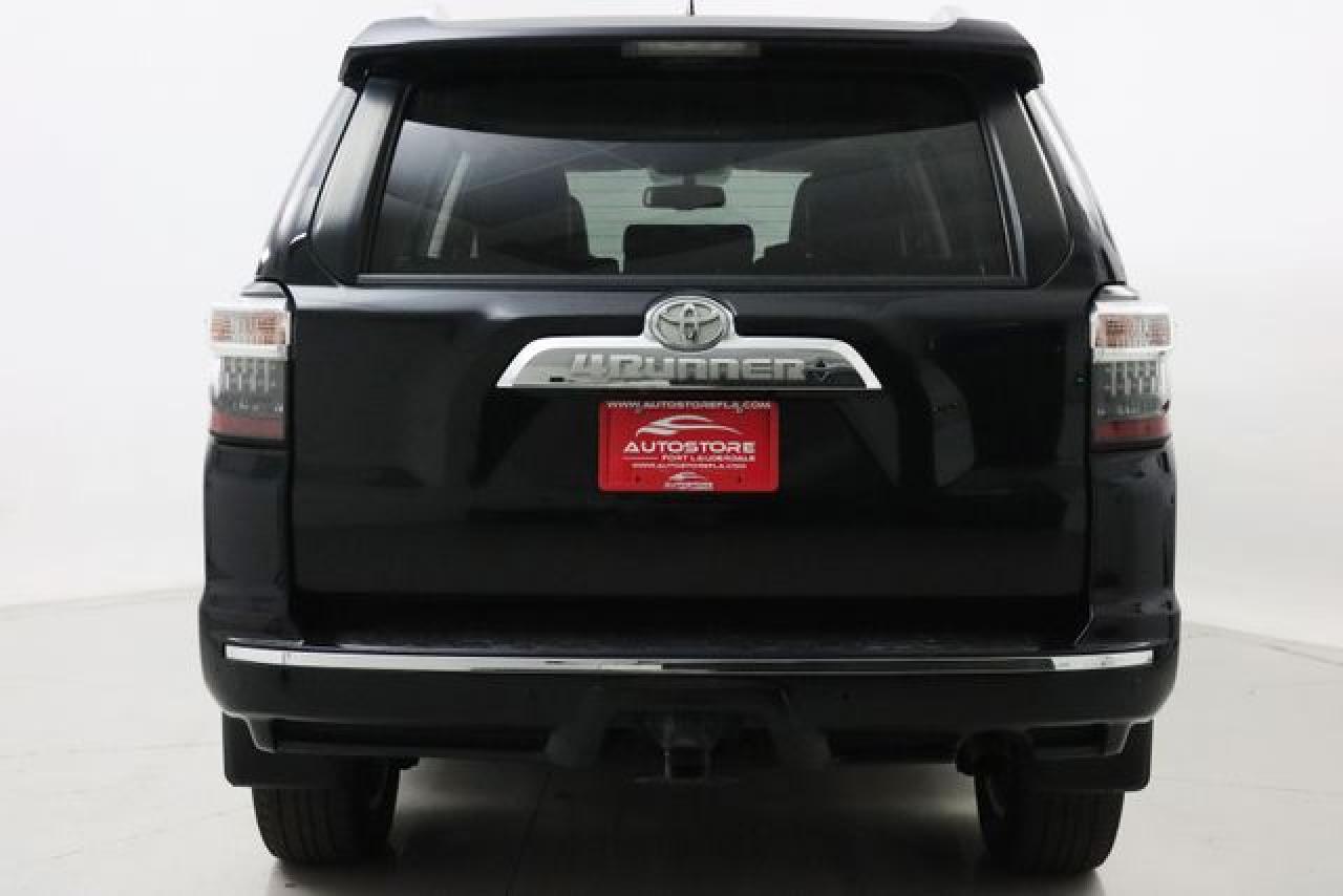 TOYOTA 4RUNNER 2018 — 7