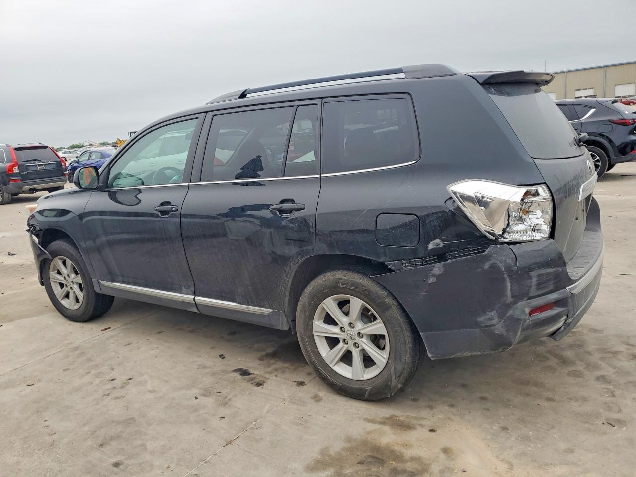 TOYOTA HIGHLANDER 2013 — 3