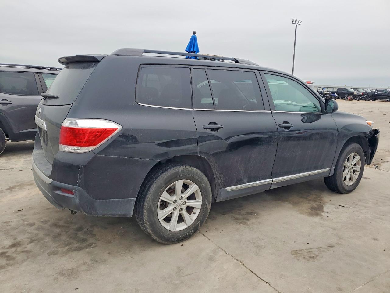 TOYOTA HIGHLANDER 2013 — 4