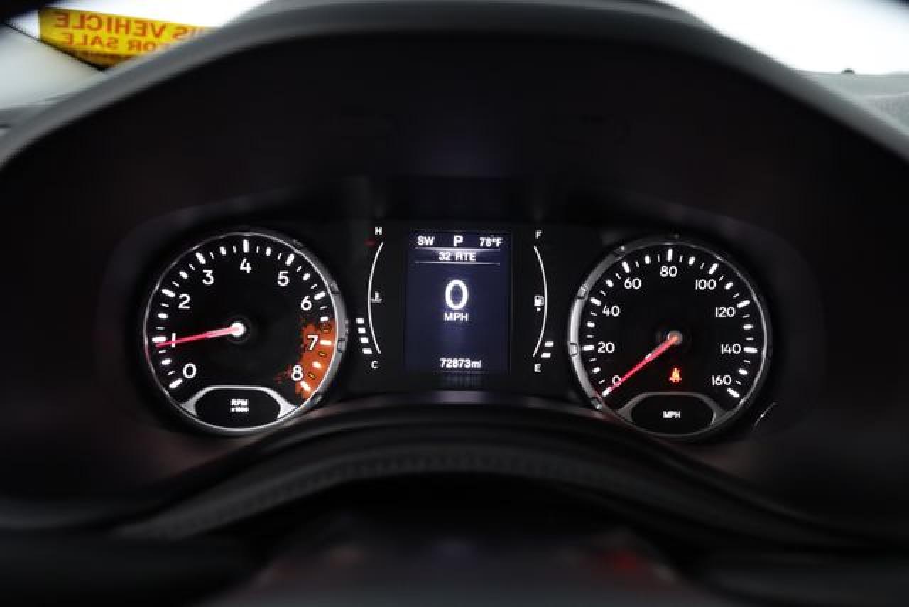 JEEP RENEGADE 2015 — 35
