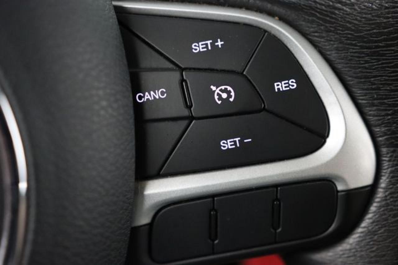 JEEP RENEGADE 2015 — 34