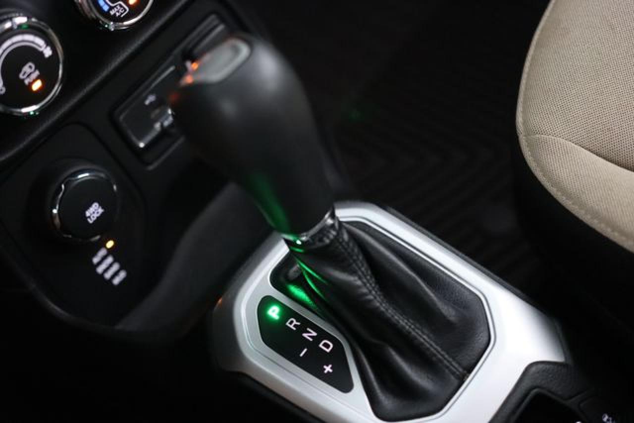 JEEP RENEGADE 2015 — 40