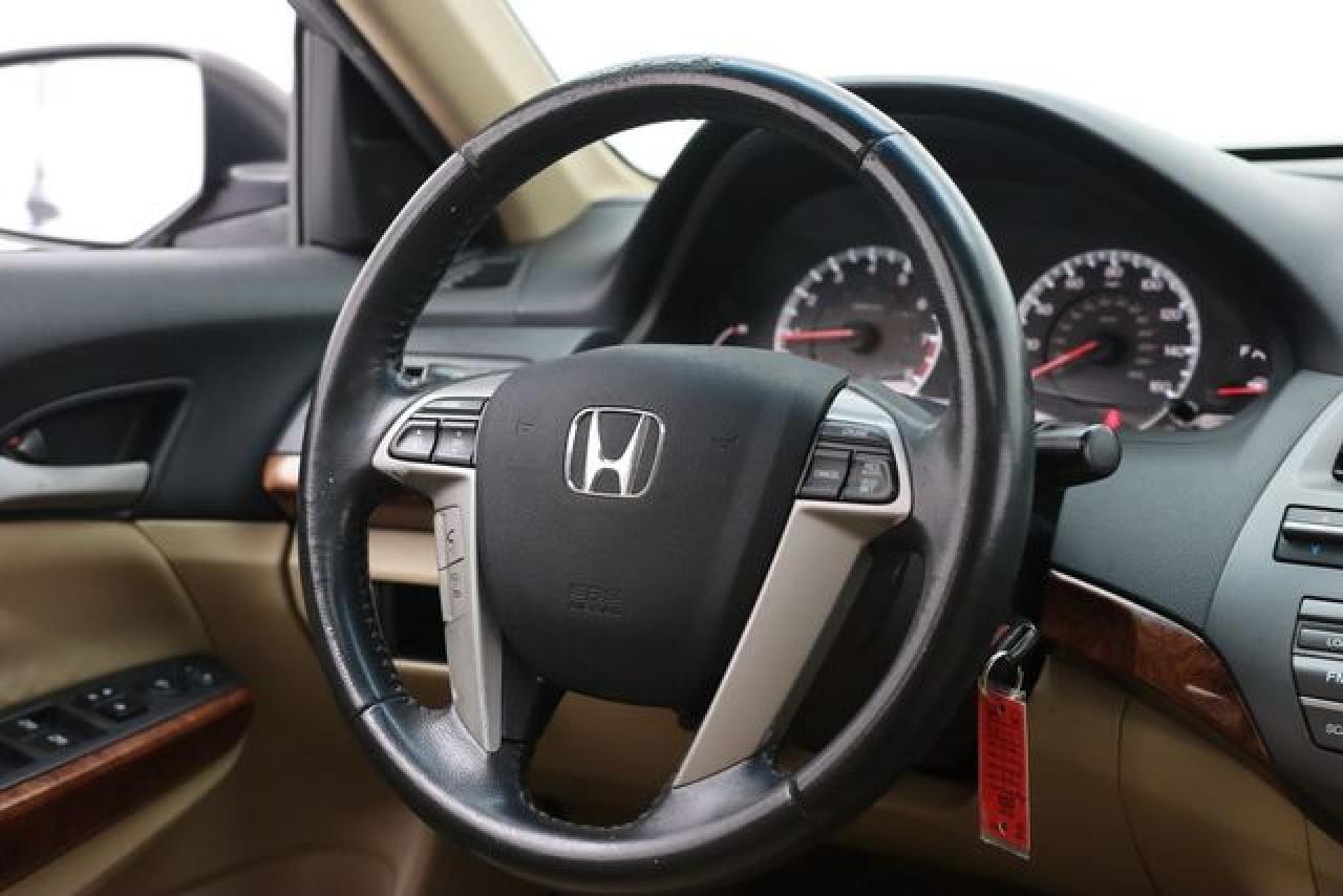 HONDA ACCORD 2012 — 32