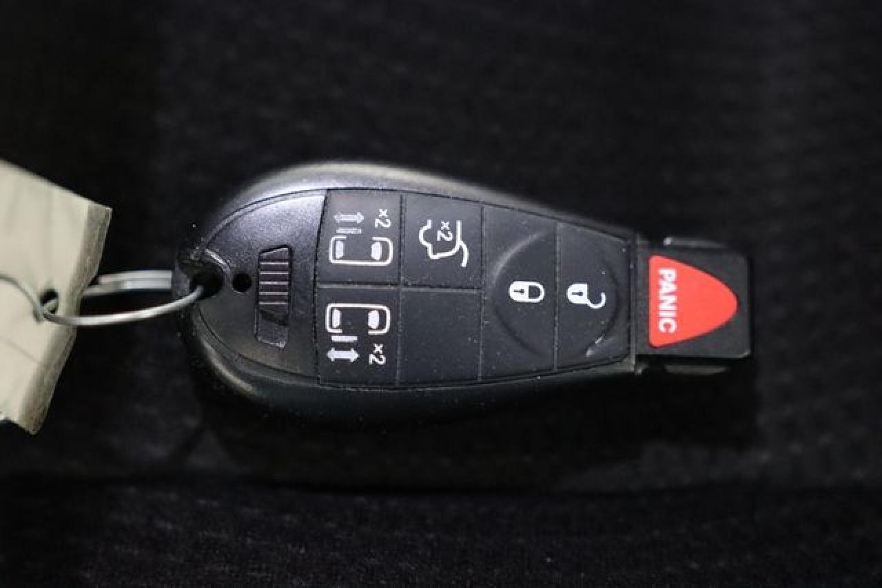 DODGE GRAND CARAVAN 2014 — 24