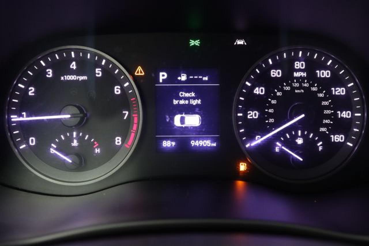 HYUNDAI TUCSON 2019 — 27
