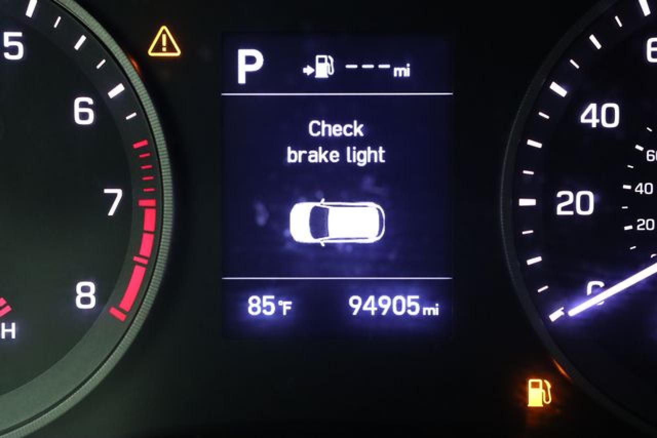 HYUNDAI TUCSON 2019 — 28