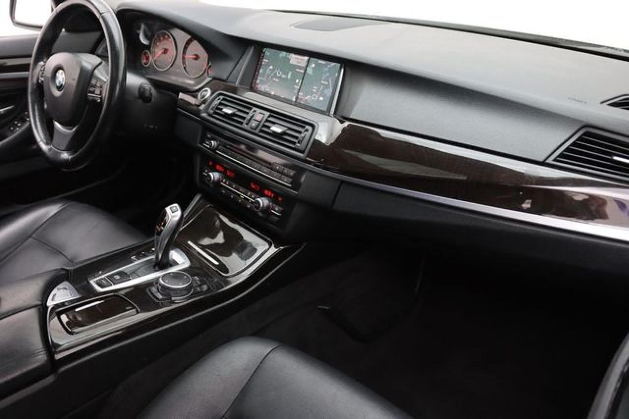 BMW 528 2015 — 18