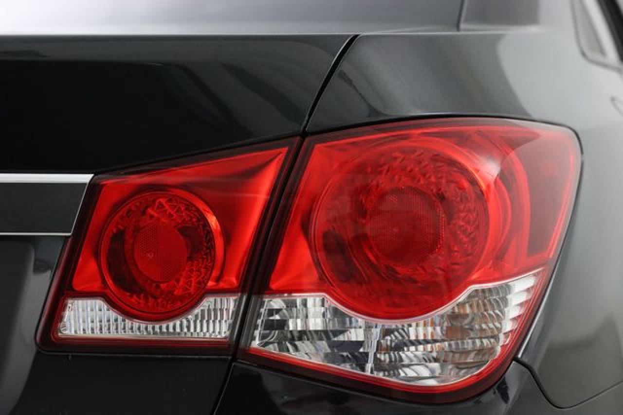 CHEVROLET CRUZE 2015 — 14