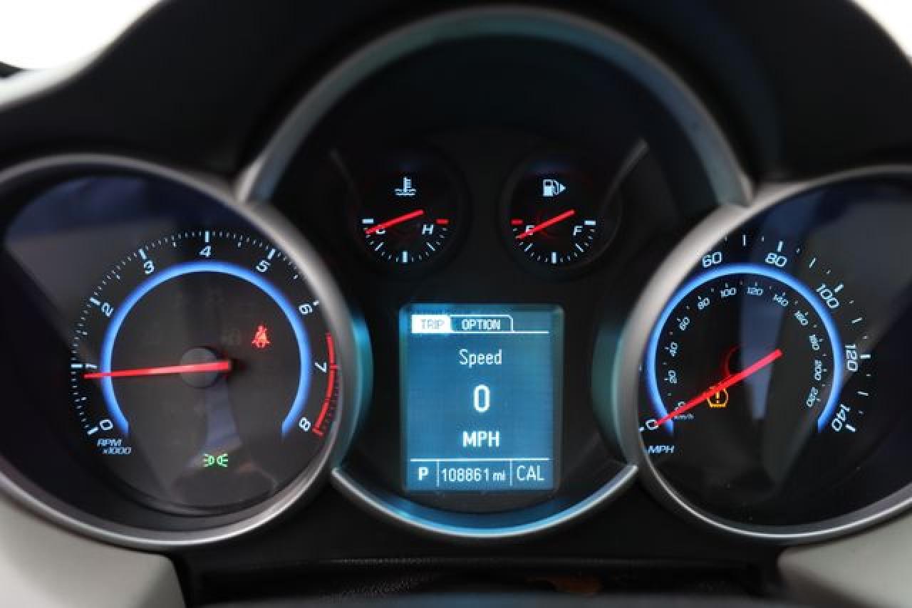 CHEVROLET CRUZE 2015 — 34