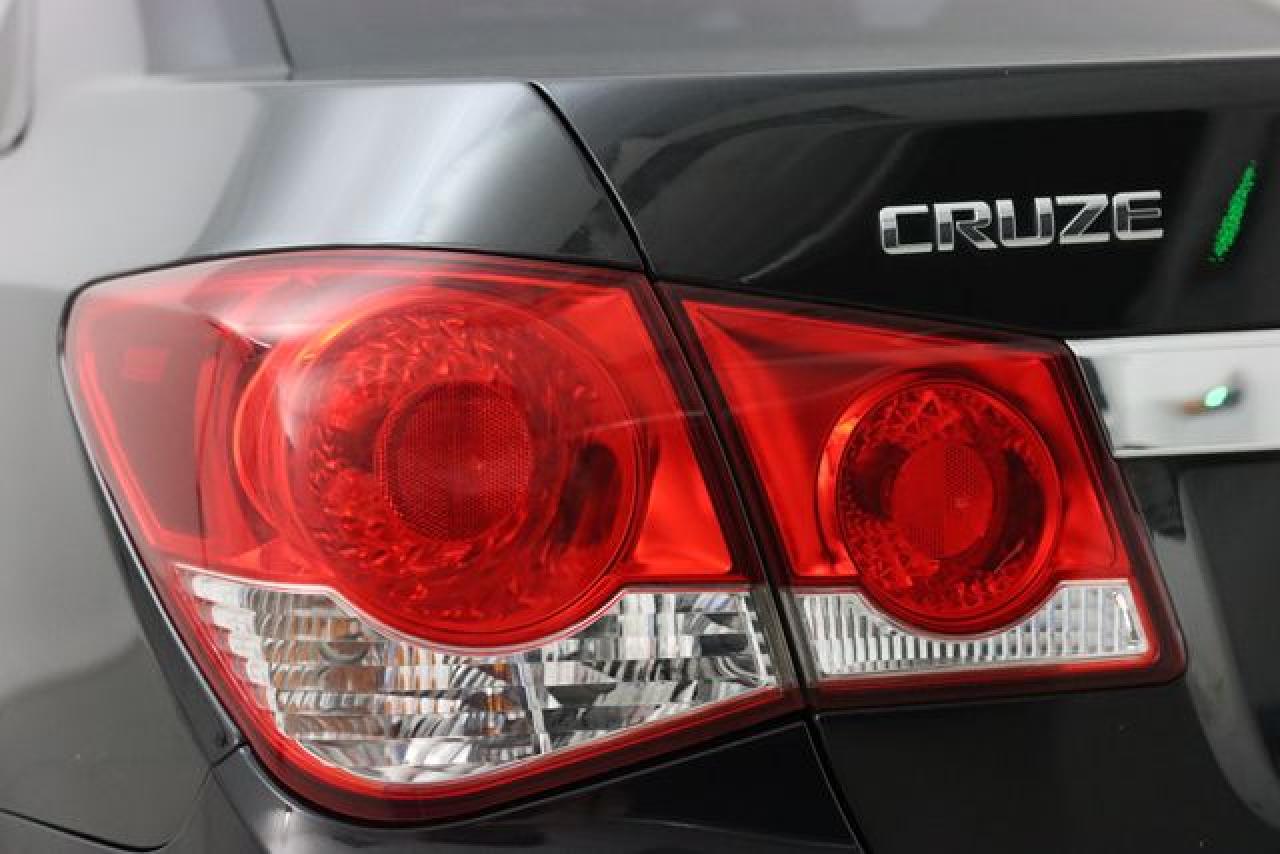 CHEVROLET CRUZE 2015 — 13