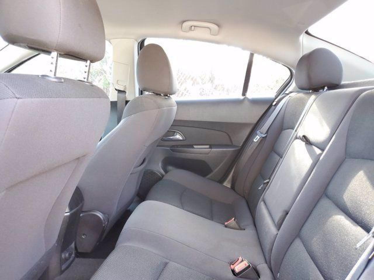 CHEVROLET CRUZE 2014 — 17
