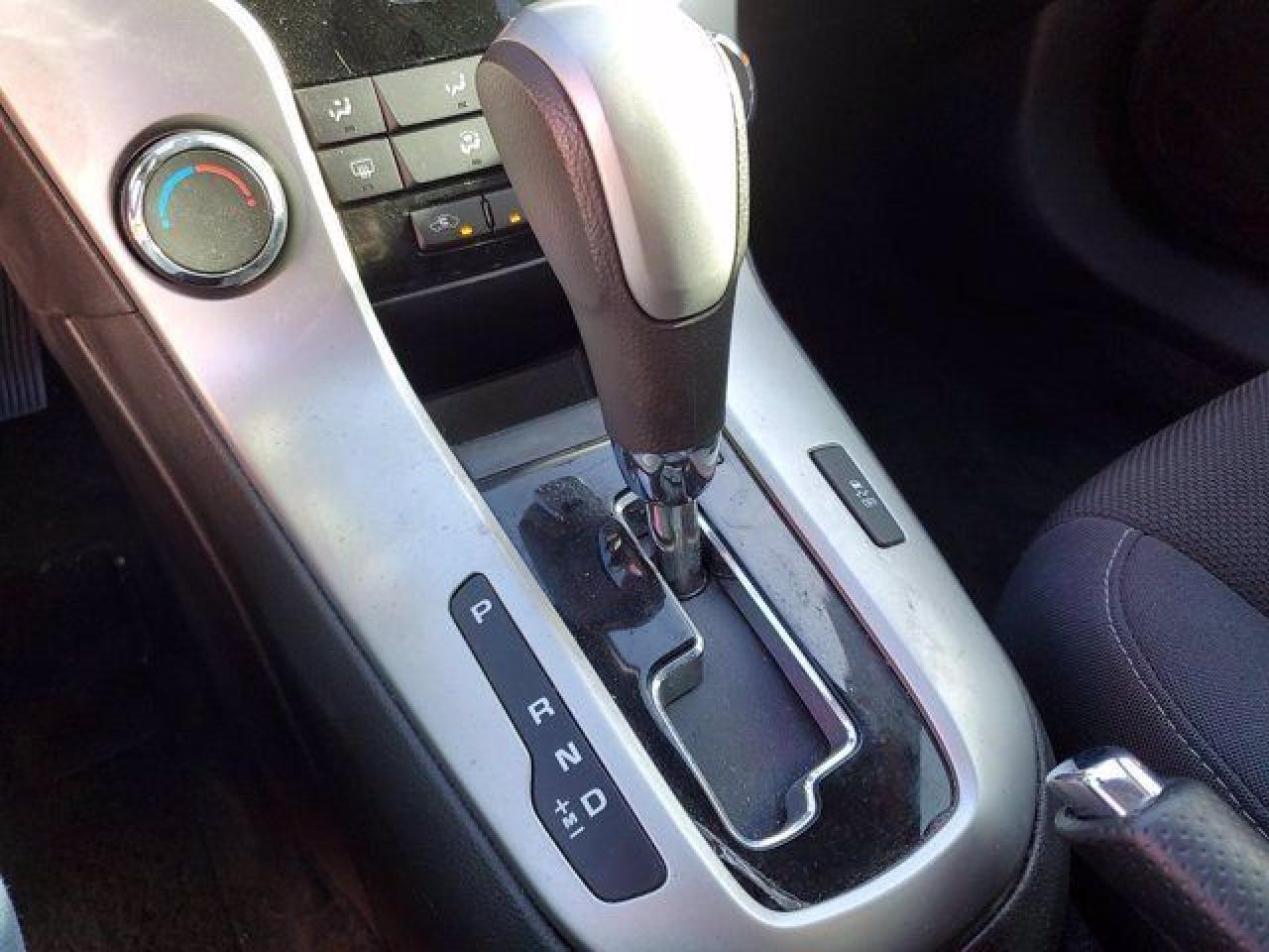 CHEVROLET CRUZE 2015 — 33