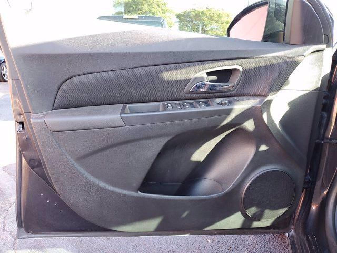 CHEVROLET CRUZE 2015 — 21