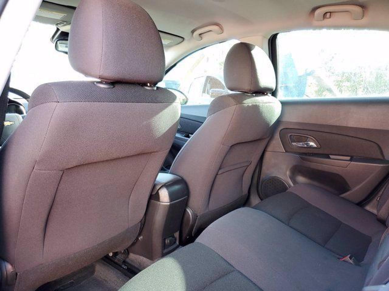CHEVROLET CRUZE 2015 — 17