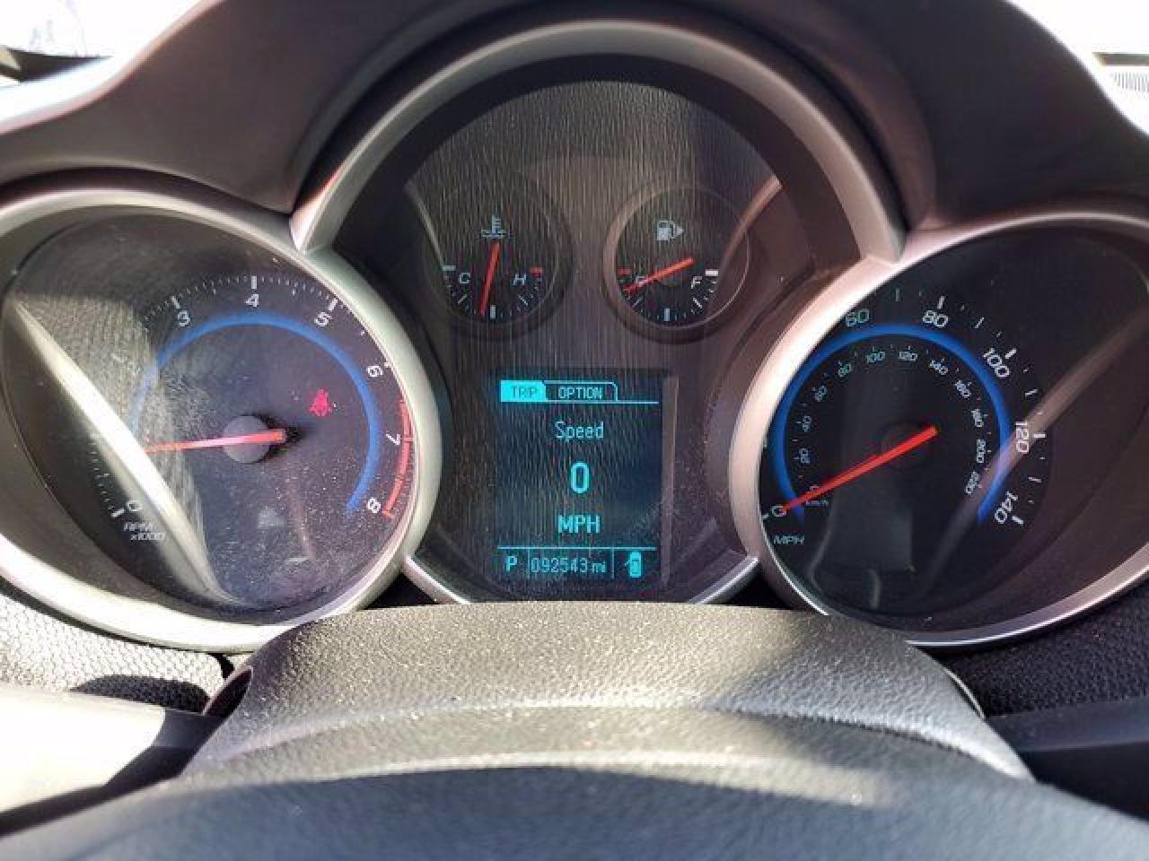 CHEVROLET CRUZE 2015 — 28