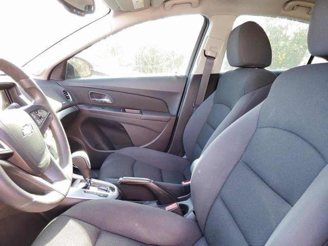 CHEVROLET CRUZE 2015 — 24