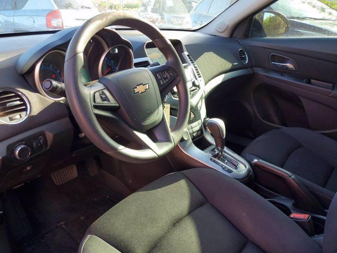 CHEVROLET CRUZE 2015 — 23