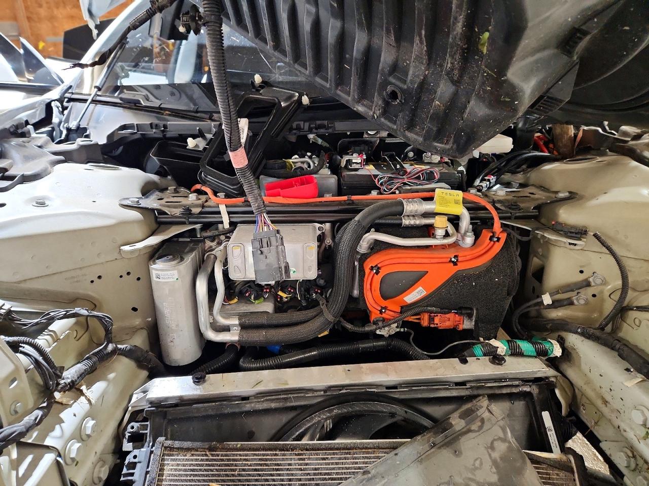 TESLA MODEL 3 2021 — 12