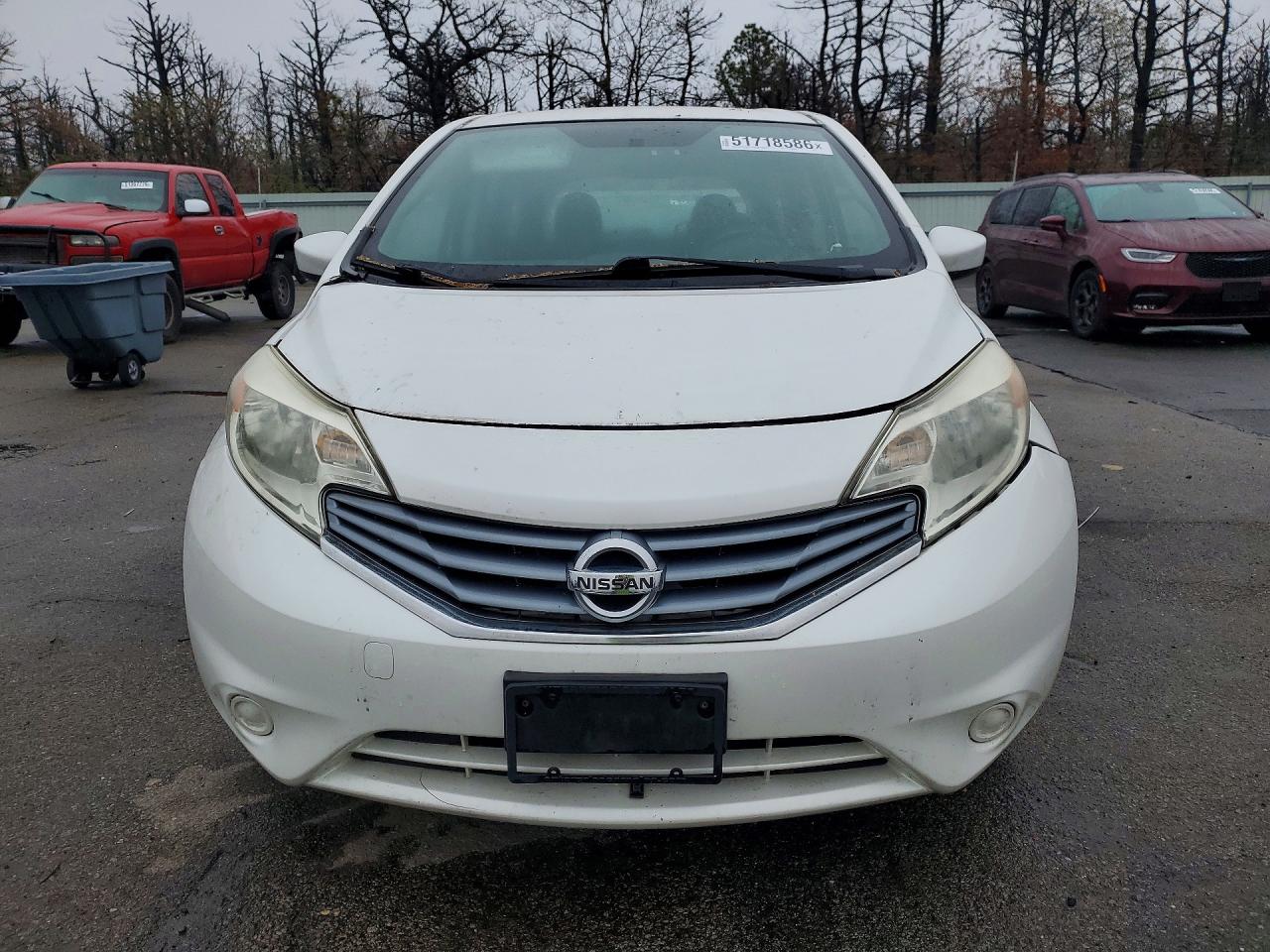 NISS VERSA 2015 — 6
