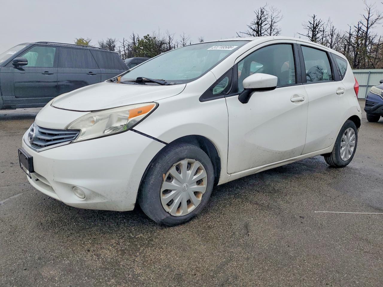 NISS VERSA 2015 — 2