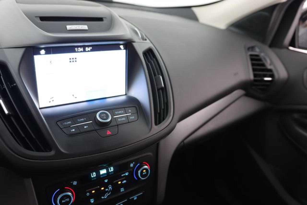 FORD ESCAPE 2017 — 36