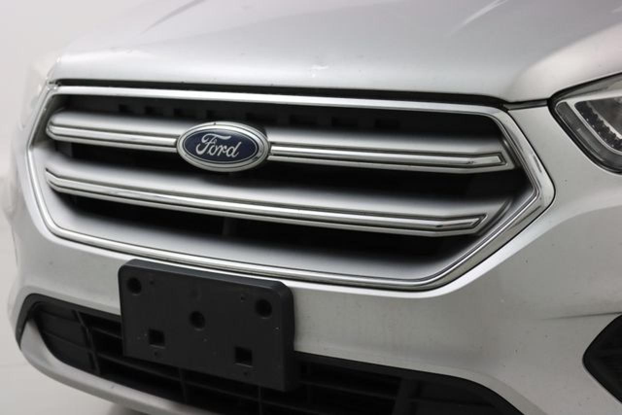 FORD ESCAPE 2017 — 13