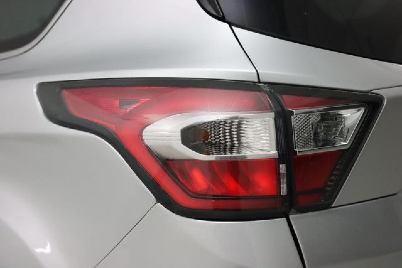 FORD ESCAPE 2017 — 14