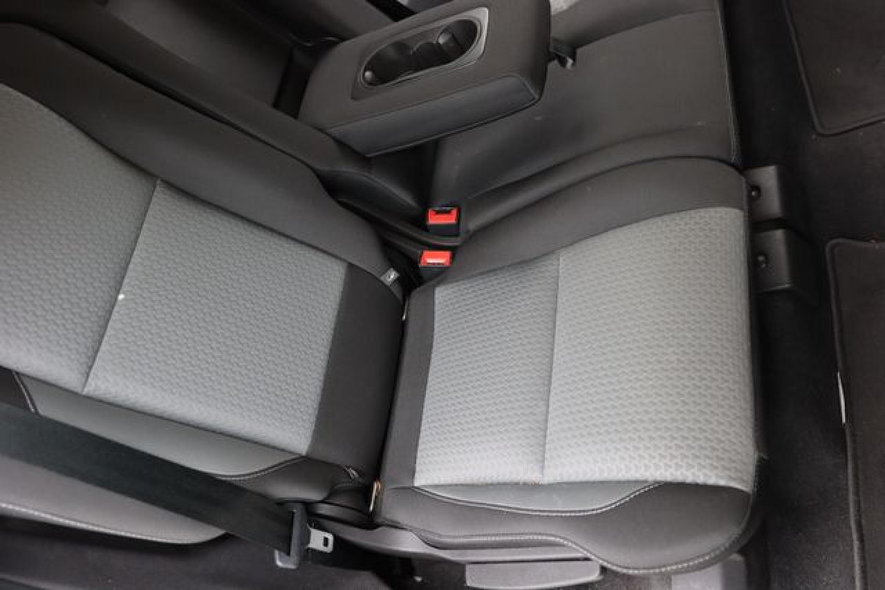 FORD ESCAPE 2017 — 42