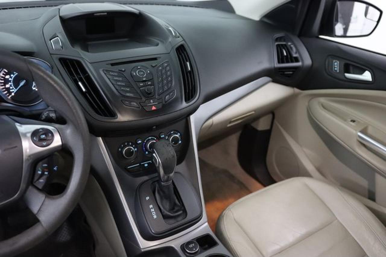 FORD ESCAPE 2014 — 29
