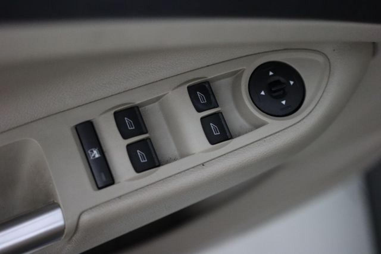 FORD ESCAPE 2014 — 27