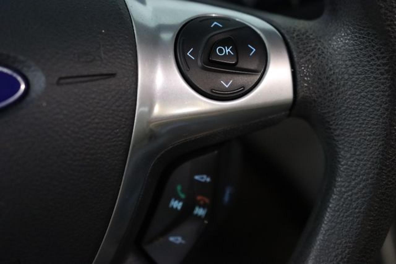 FORD ESCAPE 2014 — 33