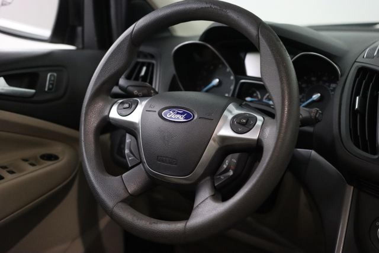FORD ESCAPE 2014 — 31