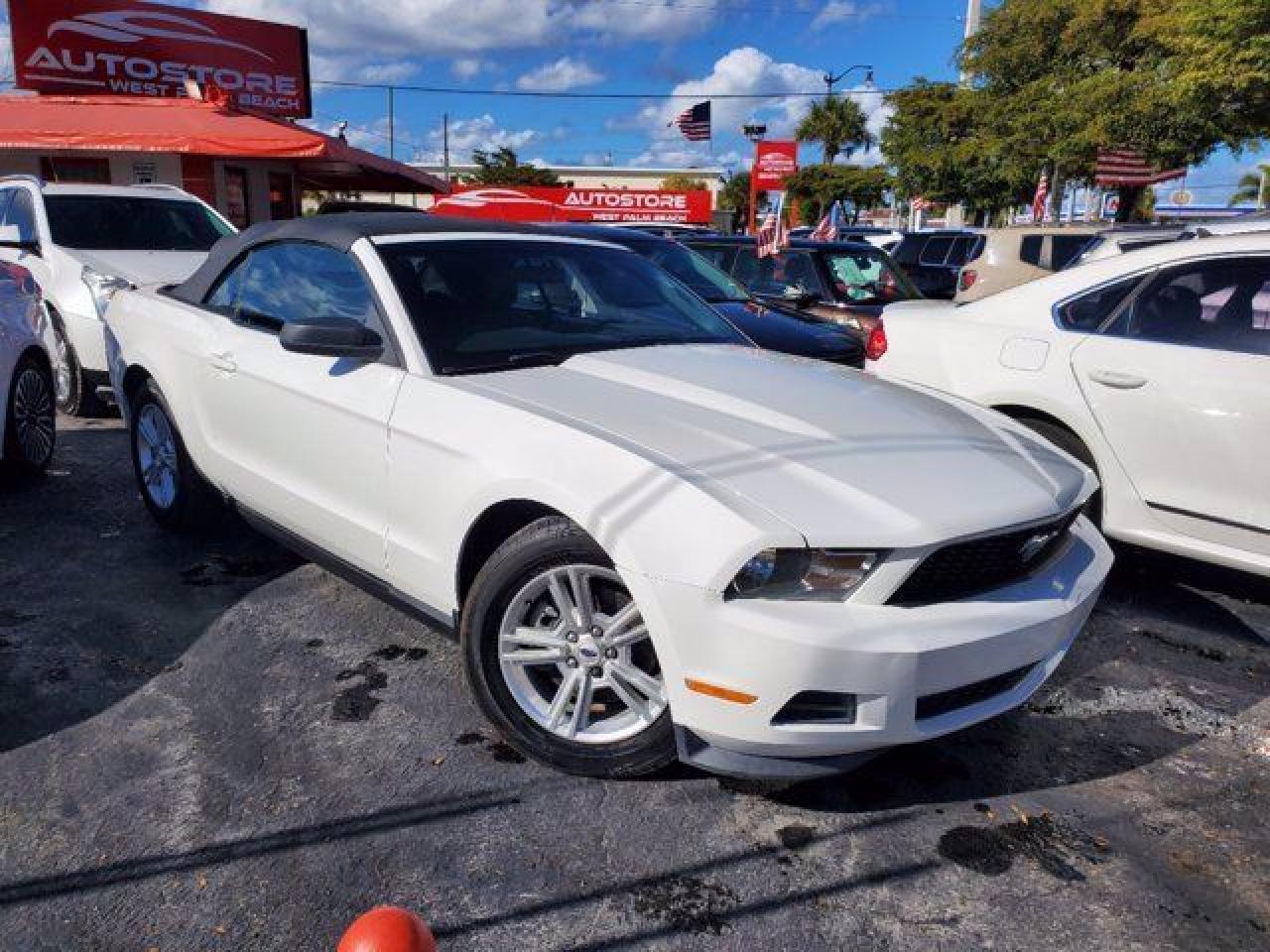 2012 FORD MUSTANG