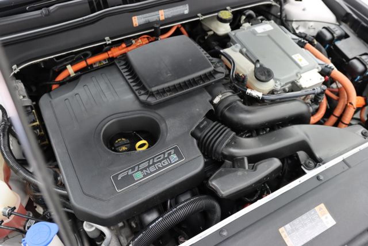 FORD FUSION 2017 — 47