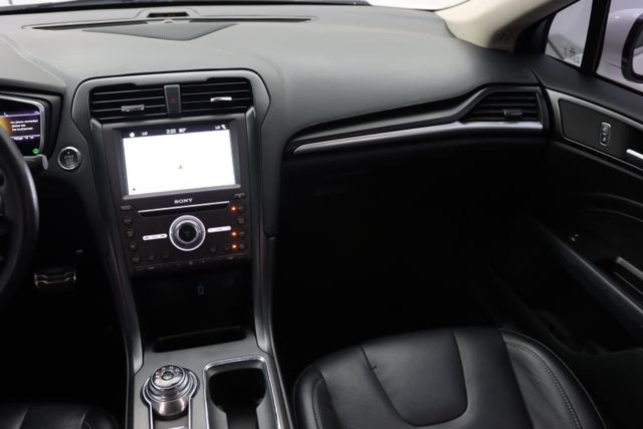FORD FUSION 2017 — 29