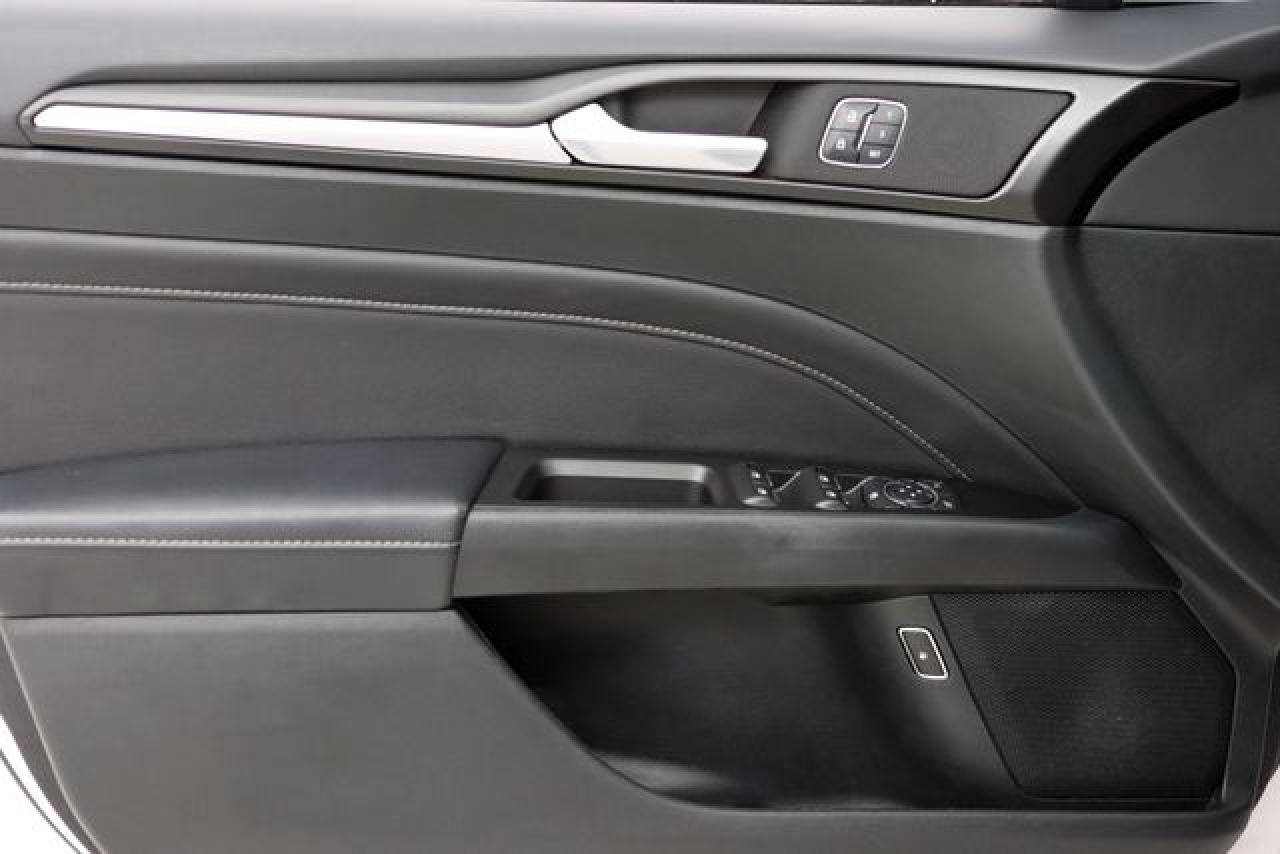 FORD FUSION 2017 — 19
