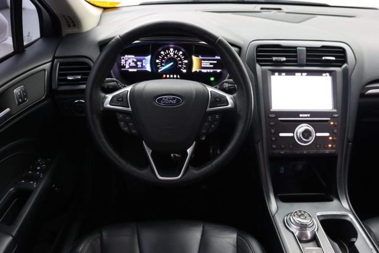 FORD FUSION 2017 — 28