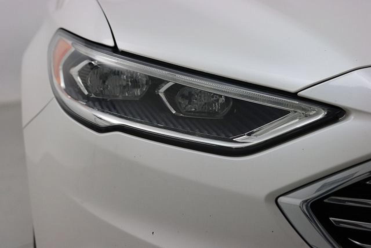 FORD FUSION 2017 — 11
