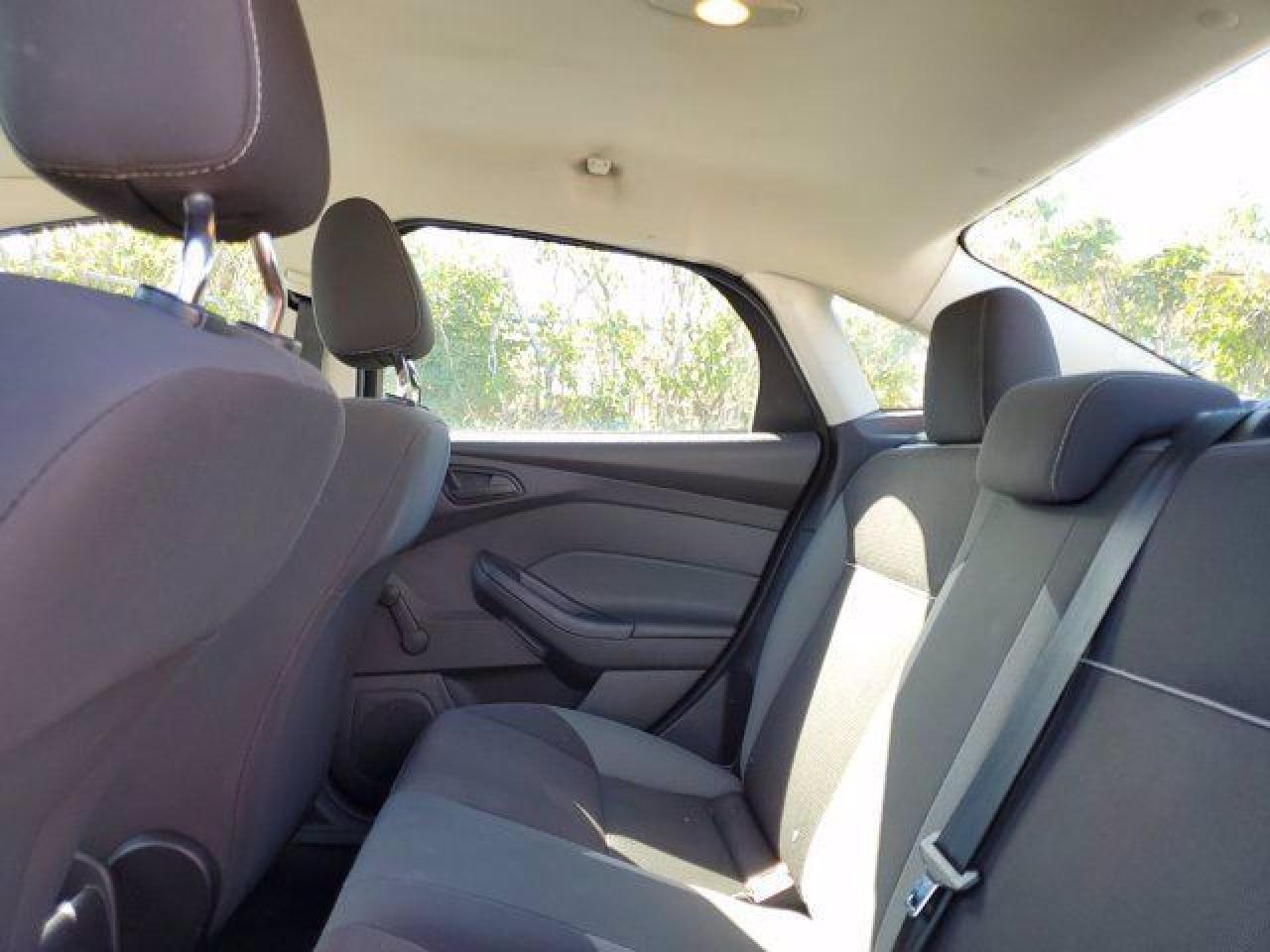 FORD FOCUS 2013 — 17