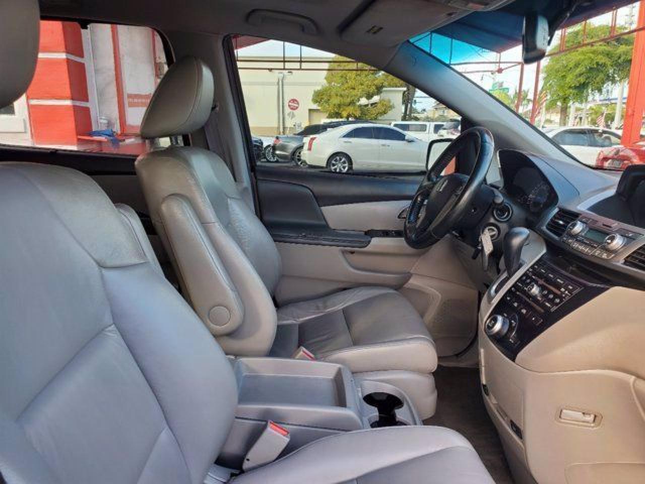 HONDA ODYSSEY 2012 — 30