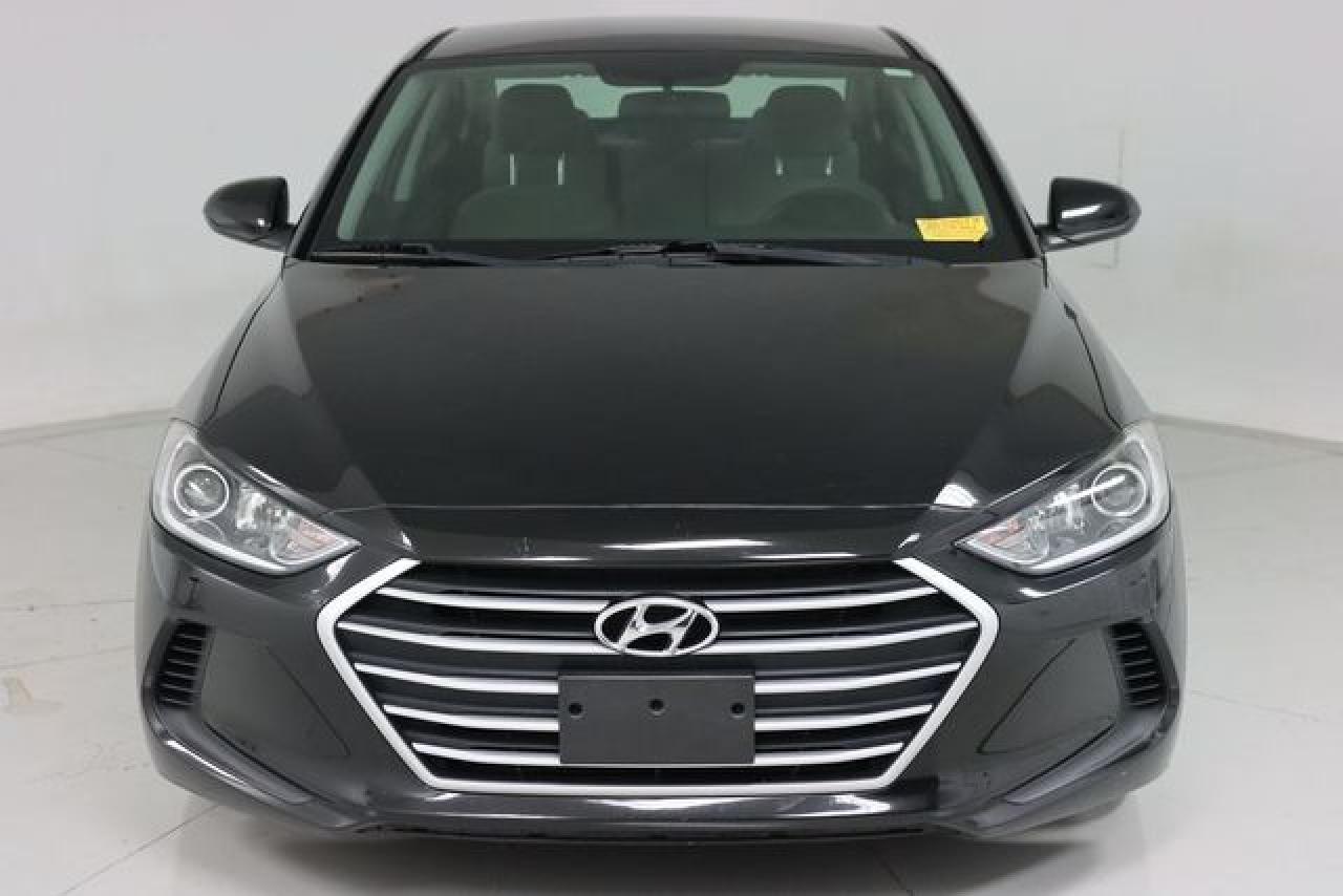 HYUNDAI ELANTRA 2018 — 3